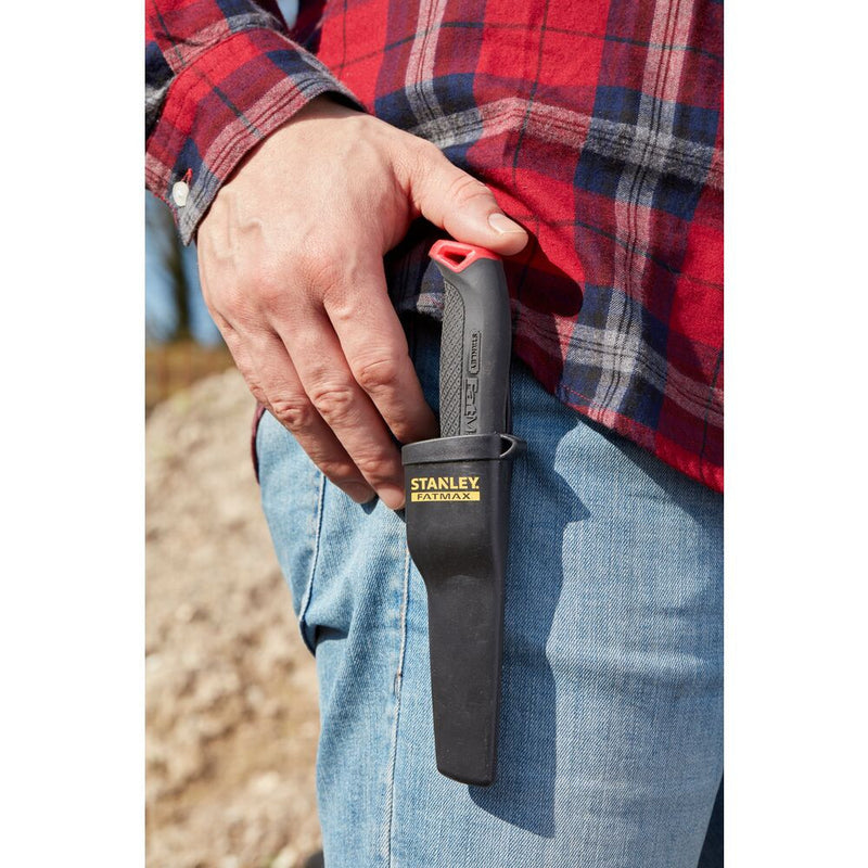 FATMAX general purpose knife, carbon steel blade, plastic sheath (STANLEY 0-10-231)