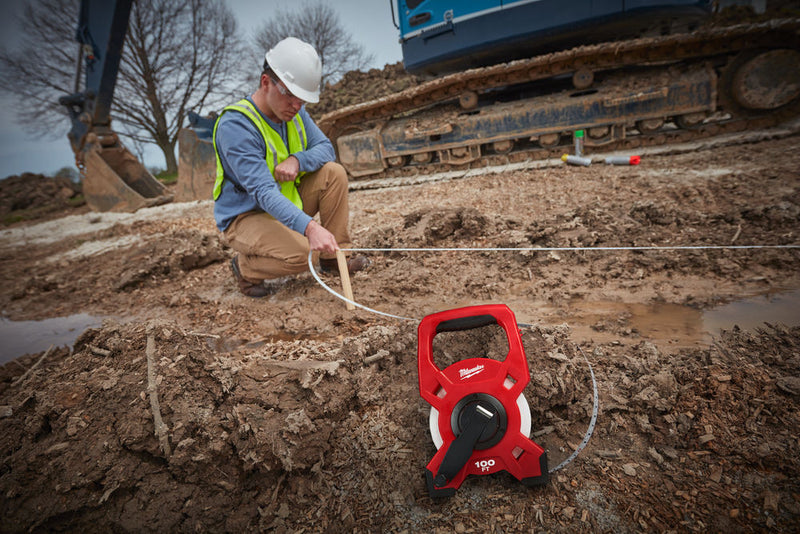 Üvegszálas keretes mérőszalag 30 m / 100 láb  (MILWAUKEE 48225330)