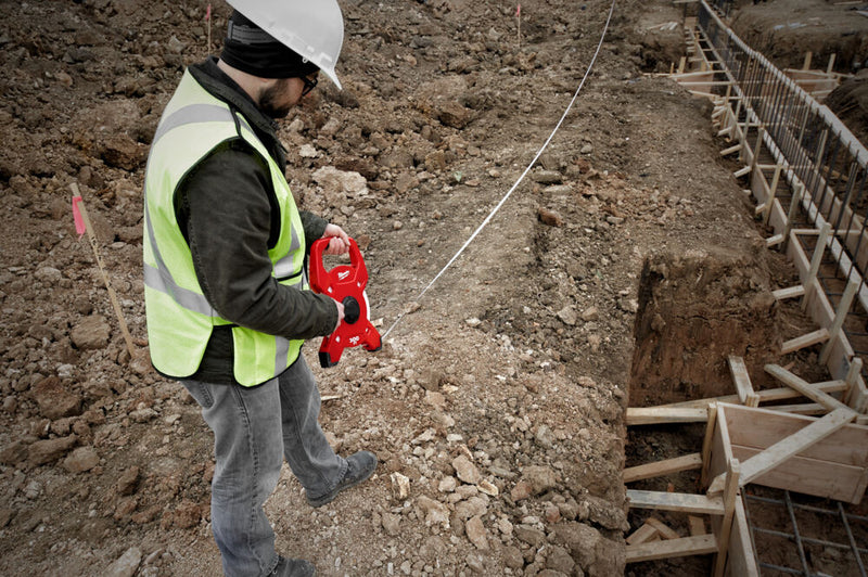 Üvegszálas keretes mérőszalag 60 m / 200 láb (MILWAUKEE 48225360)