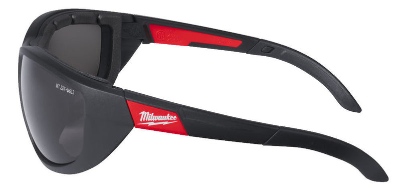 Premium Safety Glasses with Gasket - Tinted, Polarized (MILWAUKEE 4932471886)