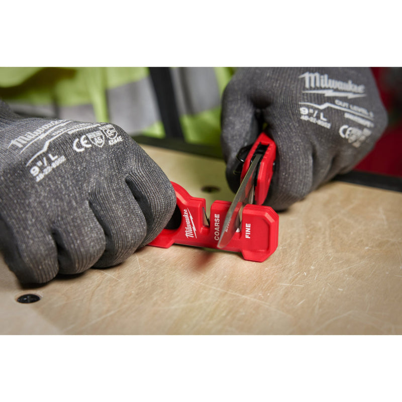 Kompakt késélező (MILWAUKEE 4932478562)