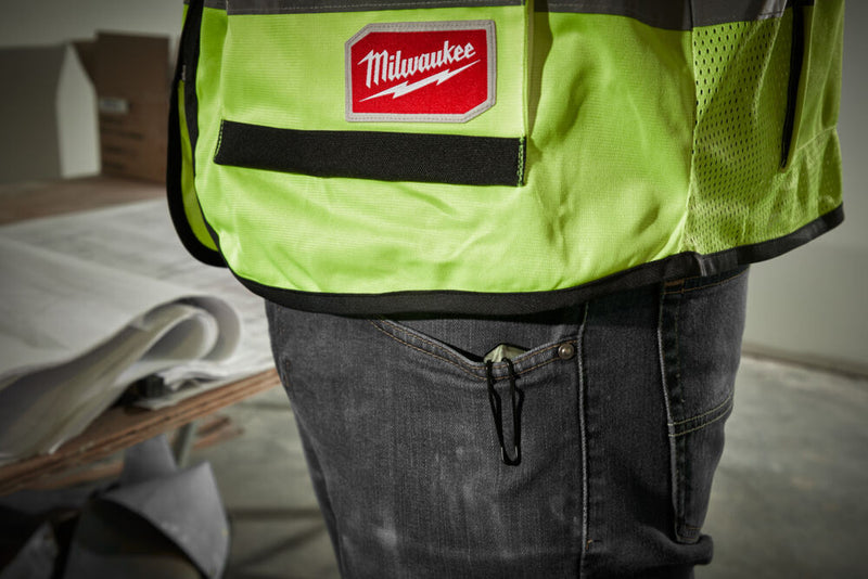 Összecsukható kés sima élű, terepmintás (MILWAUKEE 4932492375)