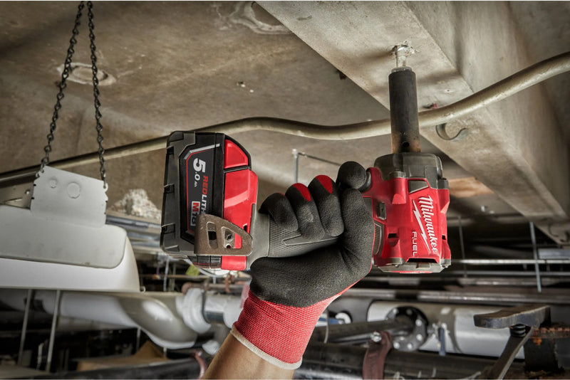M18 FUEL™ ½″ Compact Impact Wrench with Friction Ring (MILWAUKEE 4933478444)