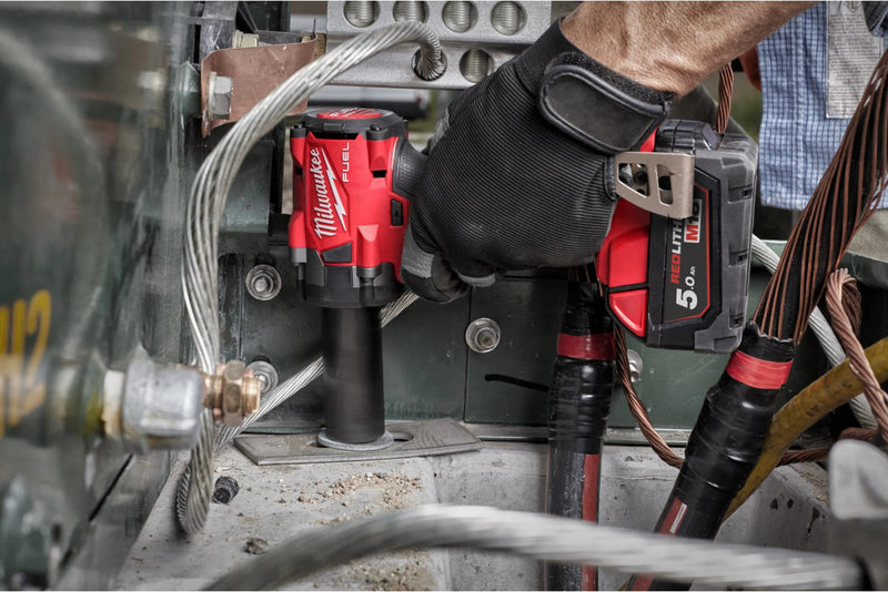 M18 FUEL™ ½″ Compact Impact Wrench with Friction Ring (MILWAUKEE 4933478444)