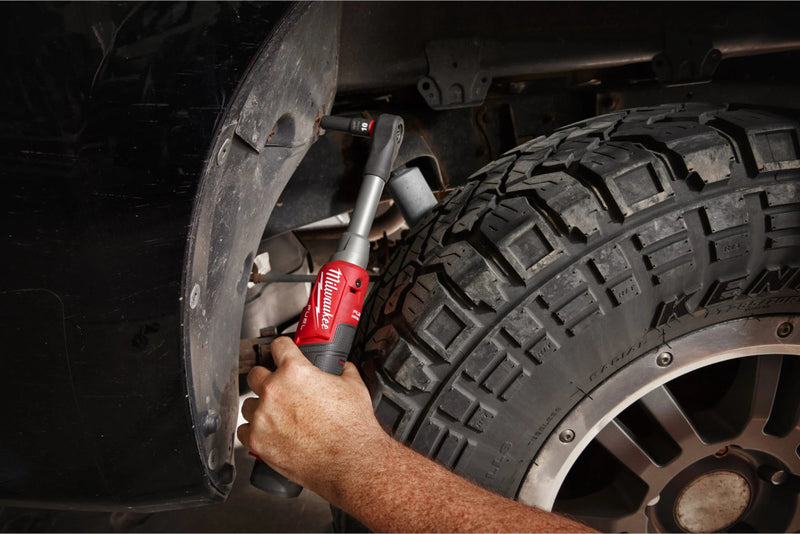 M12 FUEL™ ⅜″ nagy sebességű racsnis csavarkulcs meghosszabbított hajtószárral (MILWAUKEE 4933480791)