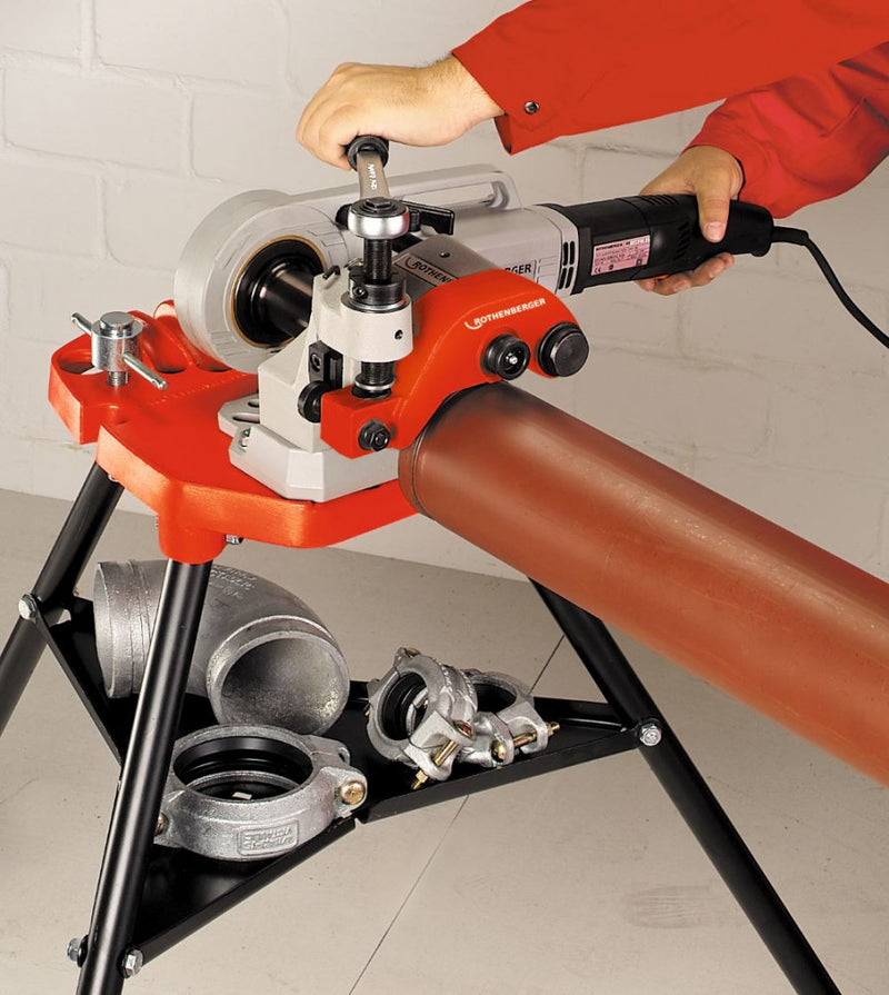 Kézi menetmetszőgép SUPERTRONIC 2000, BSPT R (1/2-2") 230V/1010W (ROTHENBERGER 71256)