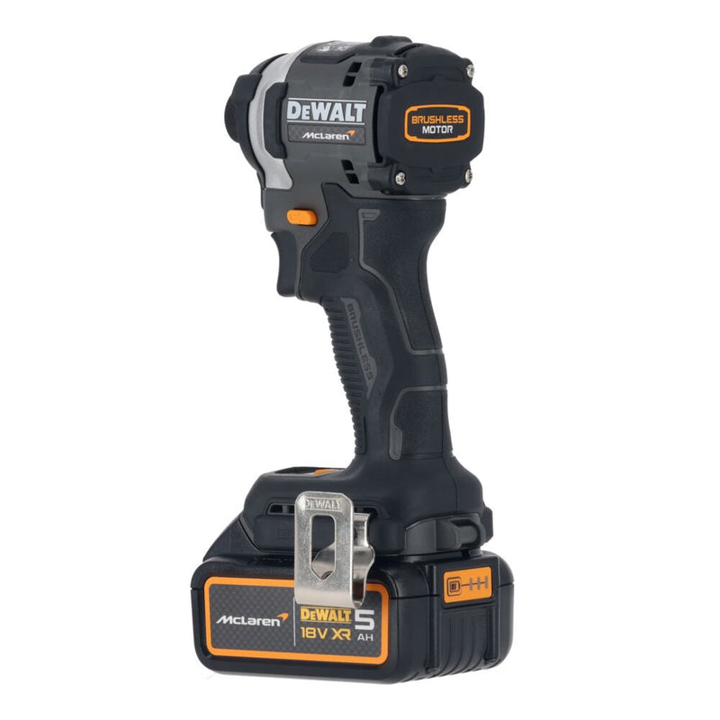 18V/2x5Ah XR McLaren F1 Team Ütvefúró-csavarozó akkuval, töltővel TSTAK kofferben (DeWALT DCF85MP2T-QW)
