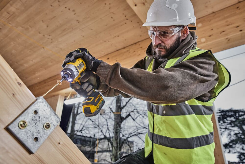 18V XR szénkefe nélküli ütvecsavarozó, akku és töltő nélkül (DeWALT DCF860N-XJ)
