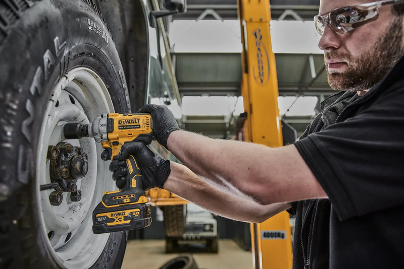 18V Akkumulátoros ütvecsavarozó (akku és töltő nélkül) (DeWALT DCF891N-XJ)
