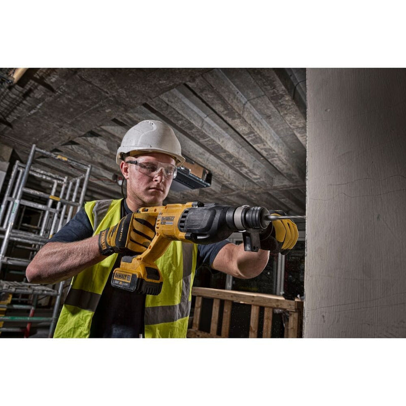 18V/4.0Ah Akkus XR SDS-PLUS Fúrókalapács, vésőkalapács, koffer (DeWALT DCH133M1-QW)