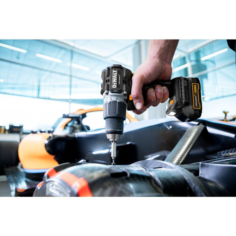 18V/2x1.7Ah XR McLaren PowerStack Gépszett akkuval, töltővel TSTAK kofferben (DeWALT DCK200ME2GT-QW)