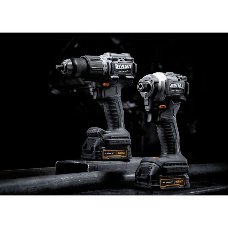 18V/2x1.7Ah XR McLaren PowerStack Gépszett akkuval, töltővel TSTAK kofferben (DeWALT DCK200ME2GT-QW)