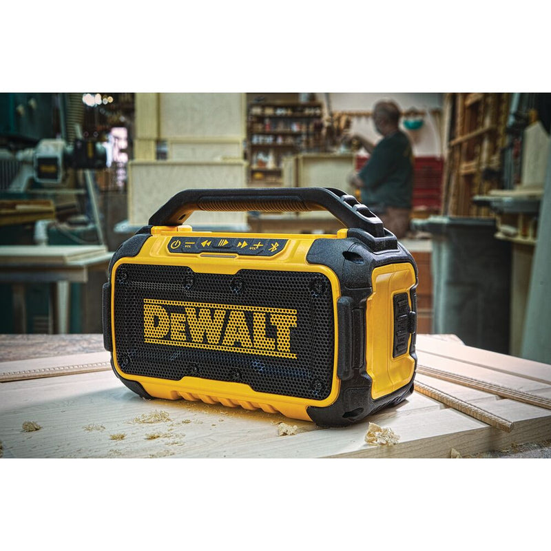 XR Bluetooth hangszóró (DeWALT DCR011-XJ)