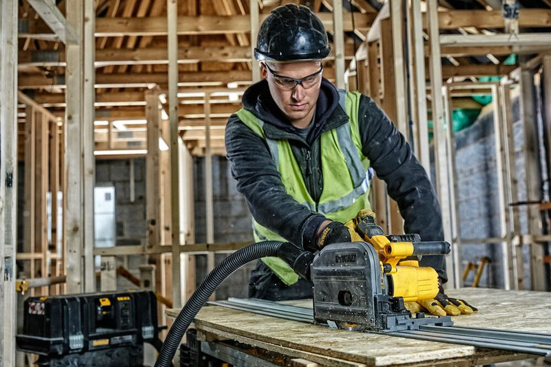 Cordless Plunge Saw in TSTAK Case, FLEXVOLT 54V, 2x 6Ah (DCS520T2-QW)