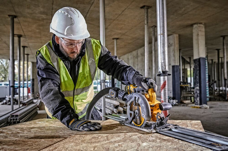 54V Akkus körfűrész XR FlexVolt, 190mm, 2x9Ah akku, TSTAK kofferben (DeWALT DCS579X2-QW)