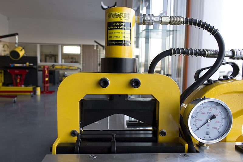 Multi-functional Busbar Processing Machine 3-in-1 (Punching, Bending, Cutting) (M-200H)