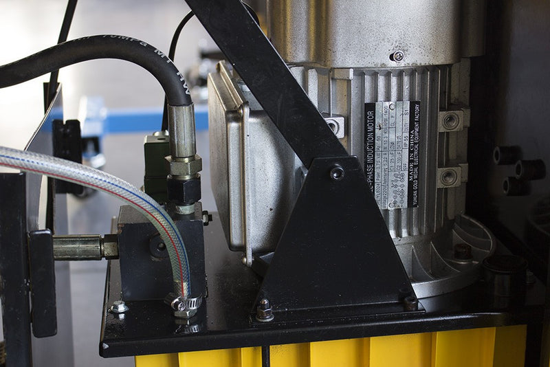 Multi-functional Busbar Processing Machine 3-in-1 (Punching, Bending, Cutting) (M-200H)