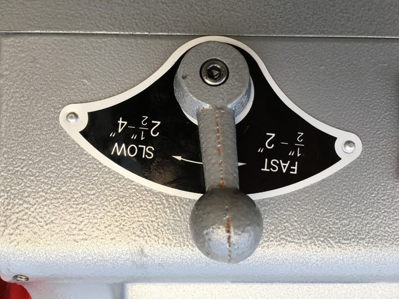 Elektromos csőmenetmetsző (1/2"-3/4"; 1"-2"; 2.1"-4") 220V/750W (P100)