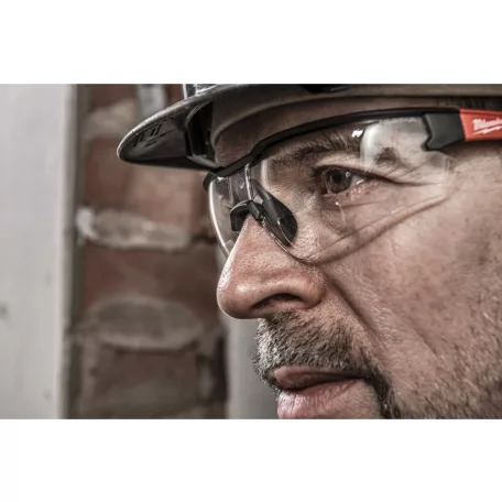 Védőszemüveg Bifokális +1,5 víztiszta - 1 db (MILWAUKEE 4932478910) 