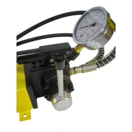 Kettős működésű kézi hajtású tápegység, hidraulikus pumpa (700Bar - 3000cm3) (B-700S)