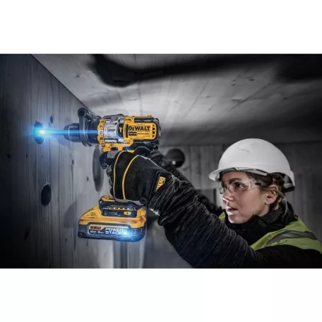 18V/2x5.0Ah Akkus ütvefúró POWERSTACK, töltővel TSTAK kofferban (DeWALT DCD999H2T-QW)
