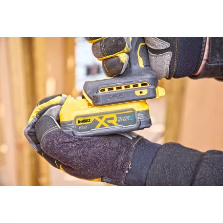 18V XR szénkefe nélküli ütvecsavarozó, 50 Nm, akku és töltő nélkül, kartondobozban (DeWALT DCF870N-XJ)