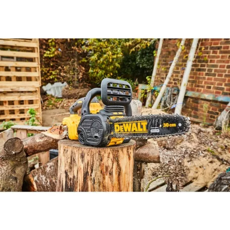 18V/5.0Ah Kompakt Láncfűrész XR, akkumulátorral, töltővel (DeWALT DCM565P1-QW) 