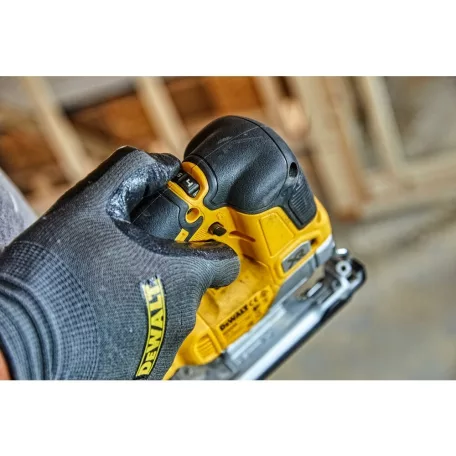 18V/2x5.0Ah Akkumulátoros dekopírfűrész XR (DeWALT DCS334P2-QW) 