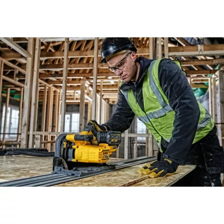 Akkumulátoros merülőfűrész TSTAK kofferben FLEXVOLT 54V, 2x 6Ah (DCS520T2-QW)