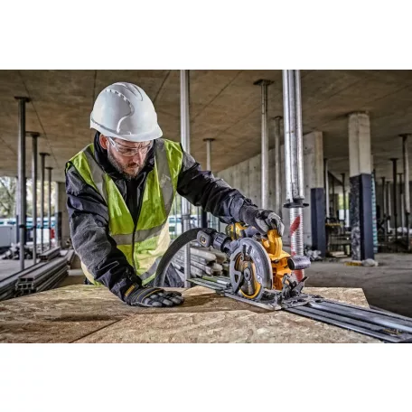 54V Akkus körfűrész XR FlexVolt, 190mm, 2x9Ah akku, TSTAK kofferben (DeWALT DCS579X2-QW) 