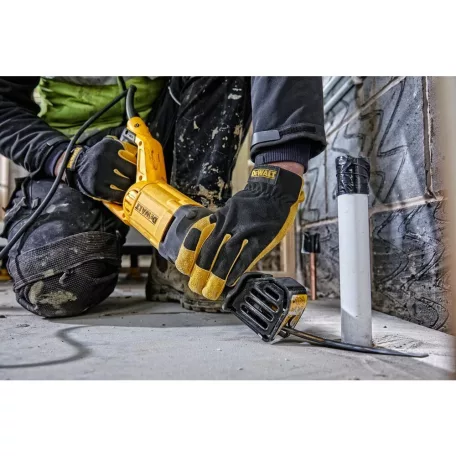 1100W/230V Orrfűrész (DeWALT DWE305PK-QS) 